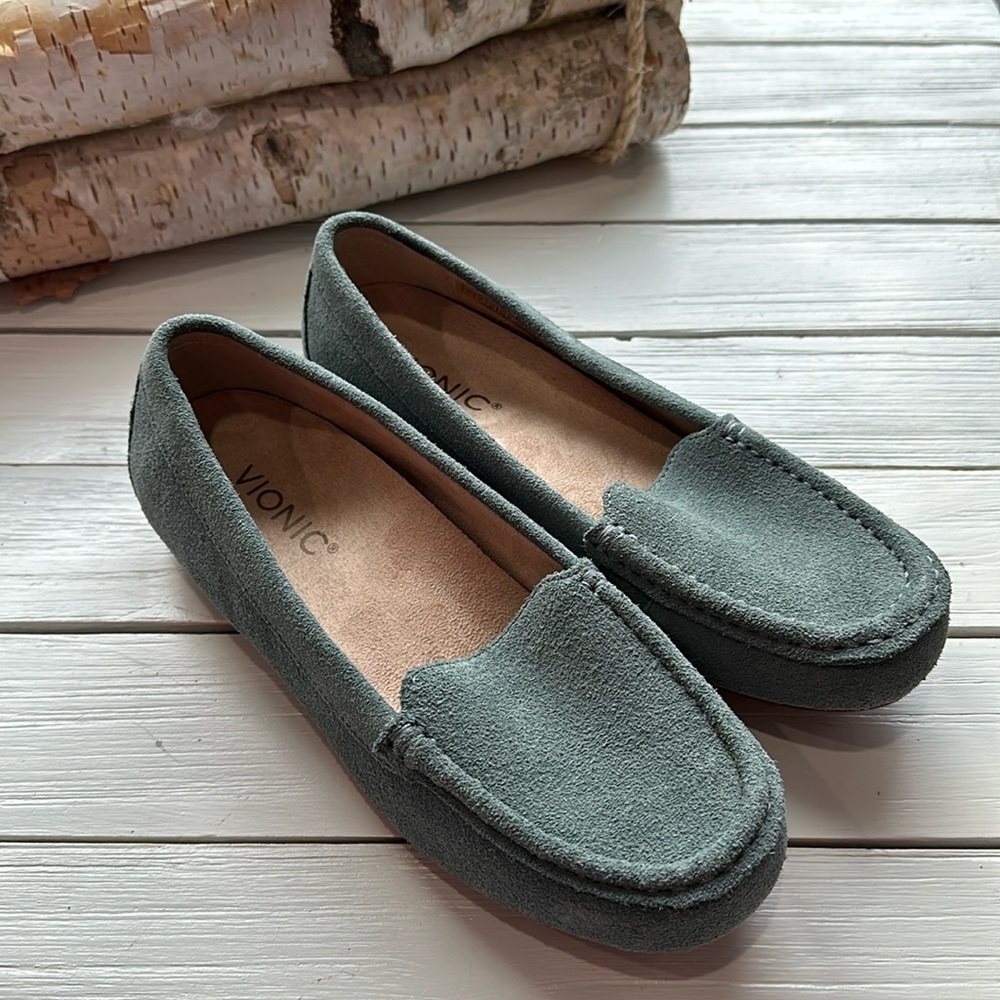 Vionic Debbie Suede Loafer Blue Grey size 7 Wide